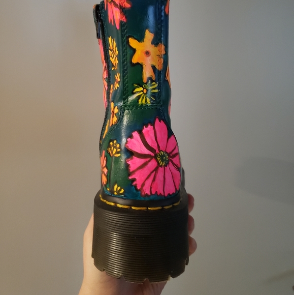 Handpainted floral retro leather jadon Dr Martens - Picture 4 of 12